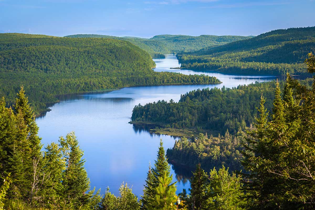 Le magnifique lac Wapizagonke vue depuis le belvédère Le passage, le parc national de la Mauricie, Québec, Canada